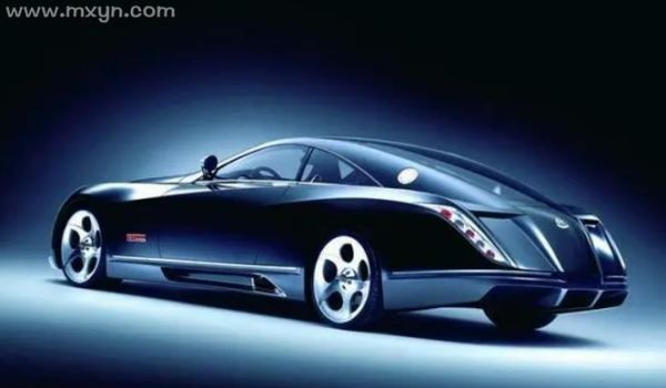 梦到豪华车是什么意思_梦见开豪车预示什么