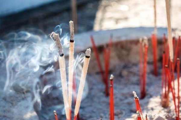 梦到祭拜祖先_梦见给祖先上香是什么意思
