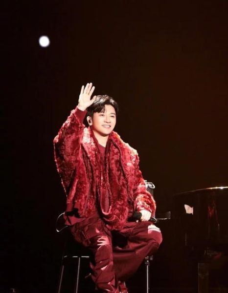 苏有朋属什么生肖_苏有朋属相解析