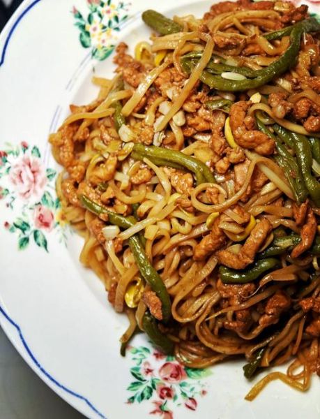 梦到吃蒸面是什么意思_蒸面梦境解析