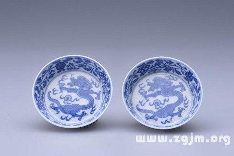 梦到打碎盘子_周公解梦寓意