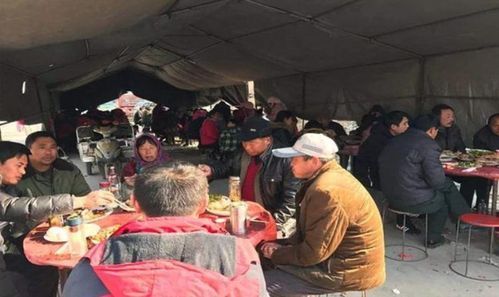 梦到吃死人酒席_是什么意思