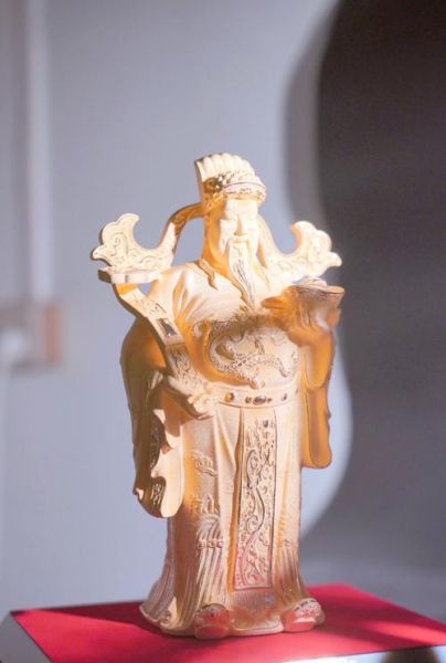 财神爷怎么供奉_招财最灵验的神仙是谁