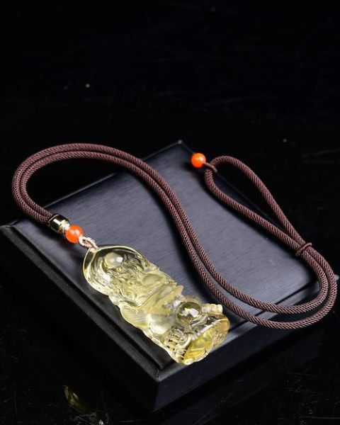 属龙的人适合戴什么水晶_属龙佩戴水晶禁忌有哪些