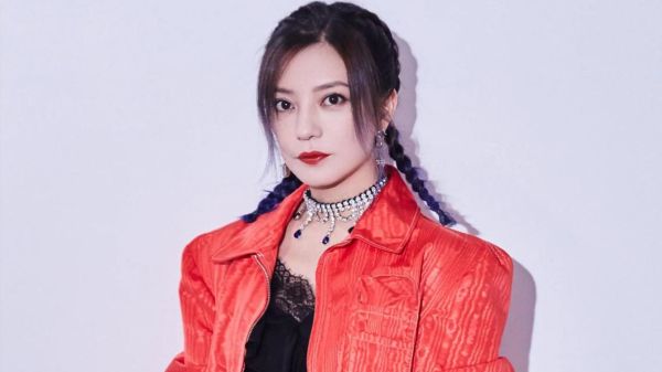 赵薇属相是什么_赵薇属龙的运势如何