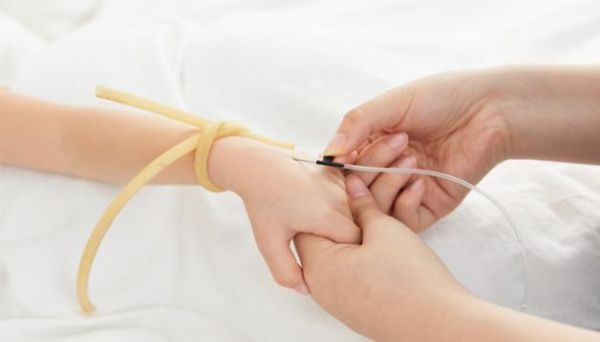 梦到注射是什么意思_梦到被注射针筒的寓意