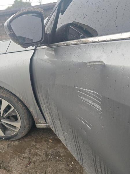 梦到车刮了_什么预兆