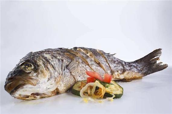 梦到吃鱼是什么意思_梦见吃鱼好不好