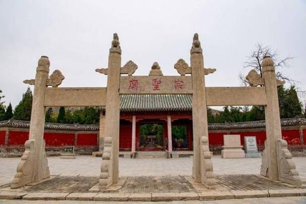 梦到神庙是什么意思_梦见神庙预示什么