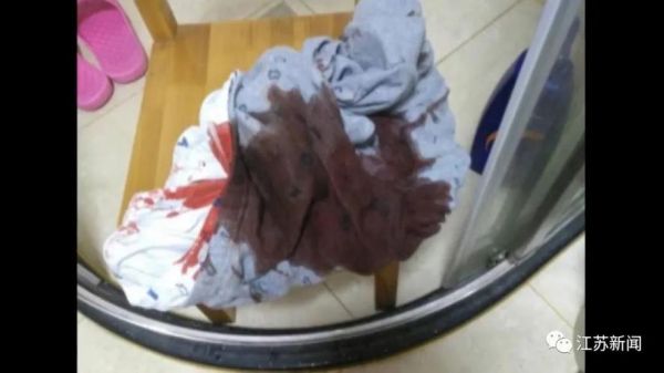 梦到血染床是什么意思_梦见血染床单预示什么