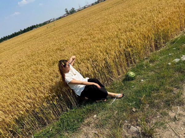 女人梦到晒小麦是什么意思_梦见晒小麦预示什么