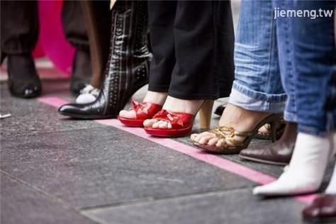 梦到换座位是什么意思_梦见换座位预示什么