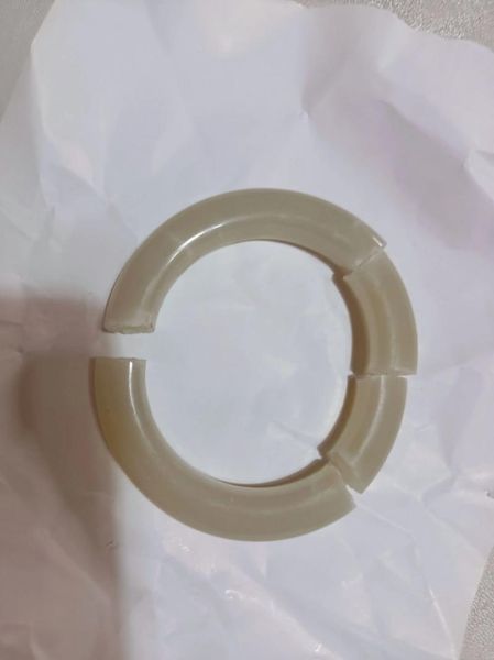 梦到玉镯子碎了是什么意思_玉镯子碎了预示什么