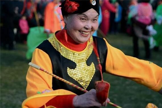 梦到媒人是什么意思_梦到媒人预示什么