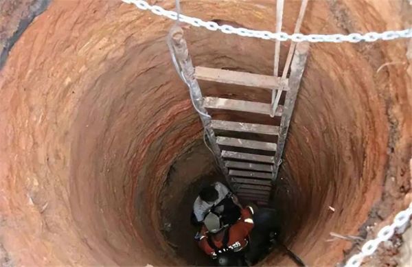 梦到挖土坑是什么意思_梦到挖土坑预示什么